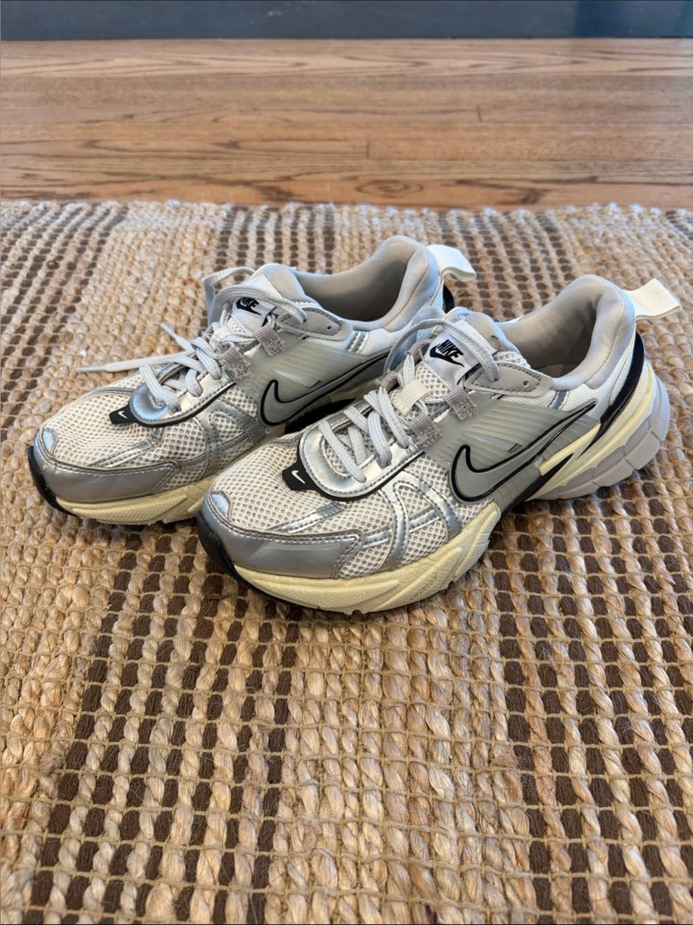 Nike V2K run sneaker
